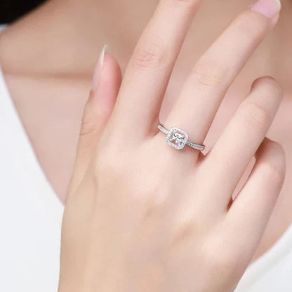 Sparkling Cluster Ring