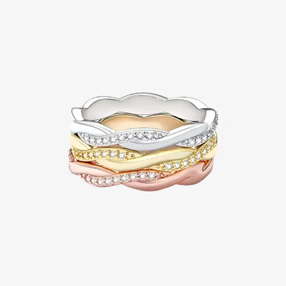 Sparkling Twisted Band Ring