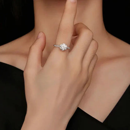 Sparkling Moissanite Ring